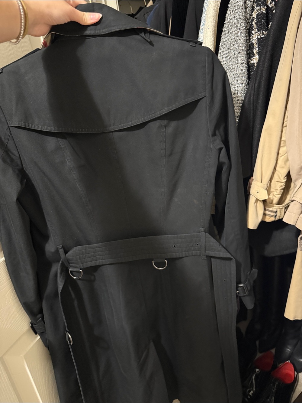 Burberry Black Double-Breasted Trench with Classic Check Lining - Picture 6 of 7
